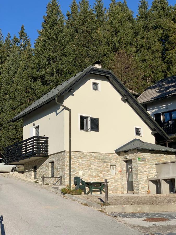 Holiday House Nune Zrece Exterior photo